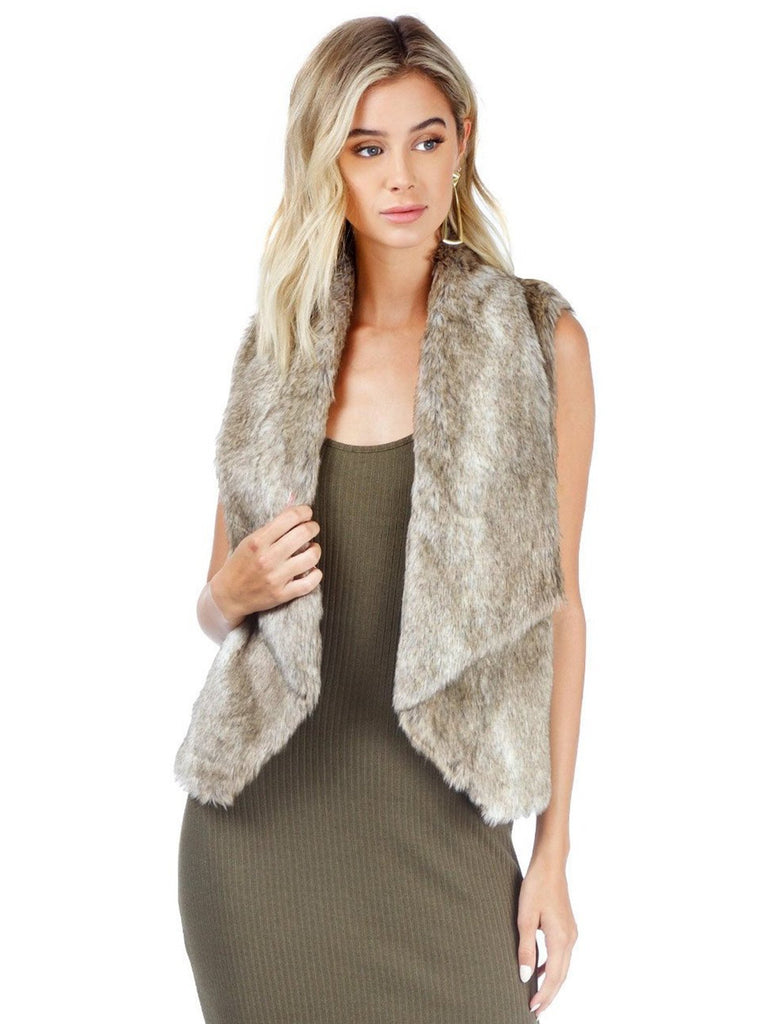 Women outfit in a vest rental from BB Dakota called Dunning Sweater