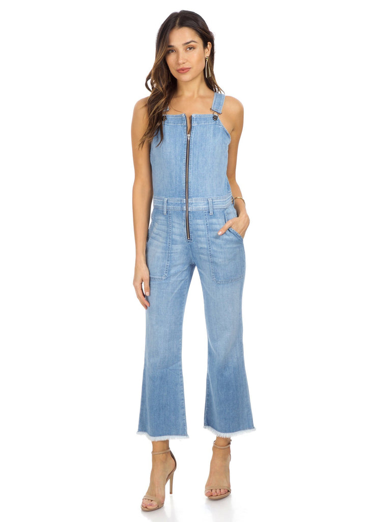 Women wearing a jumpsuit rental from ei8ht dreams called Flare Overall