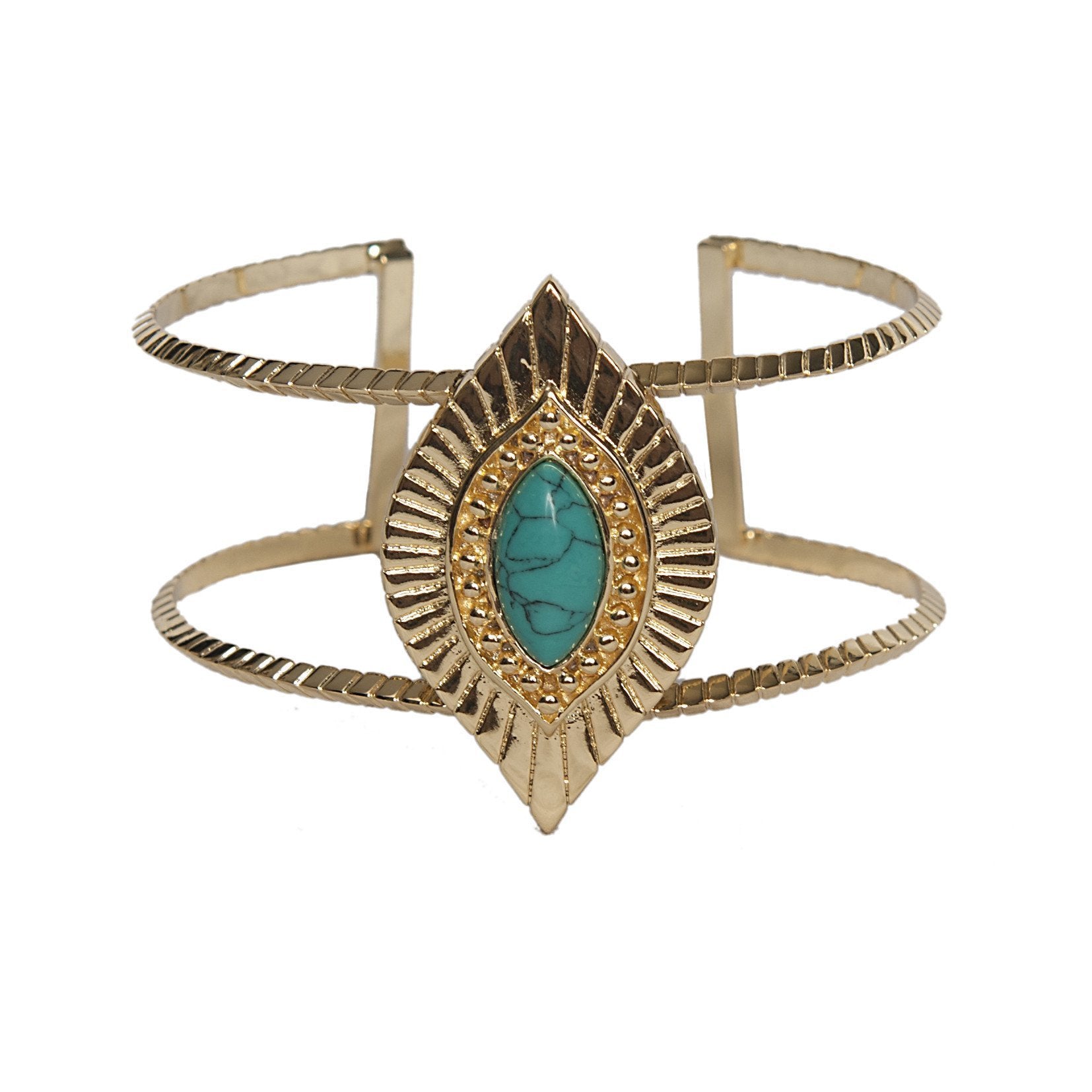 Women outfit in a bracelet rental from Ettika called Sedona Selfie Cuff Turquoise And Gold