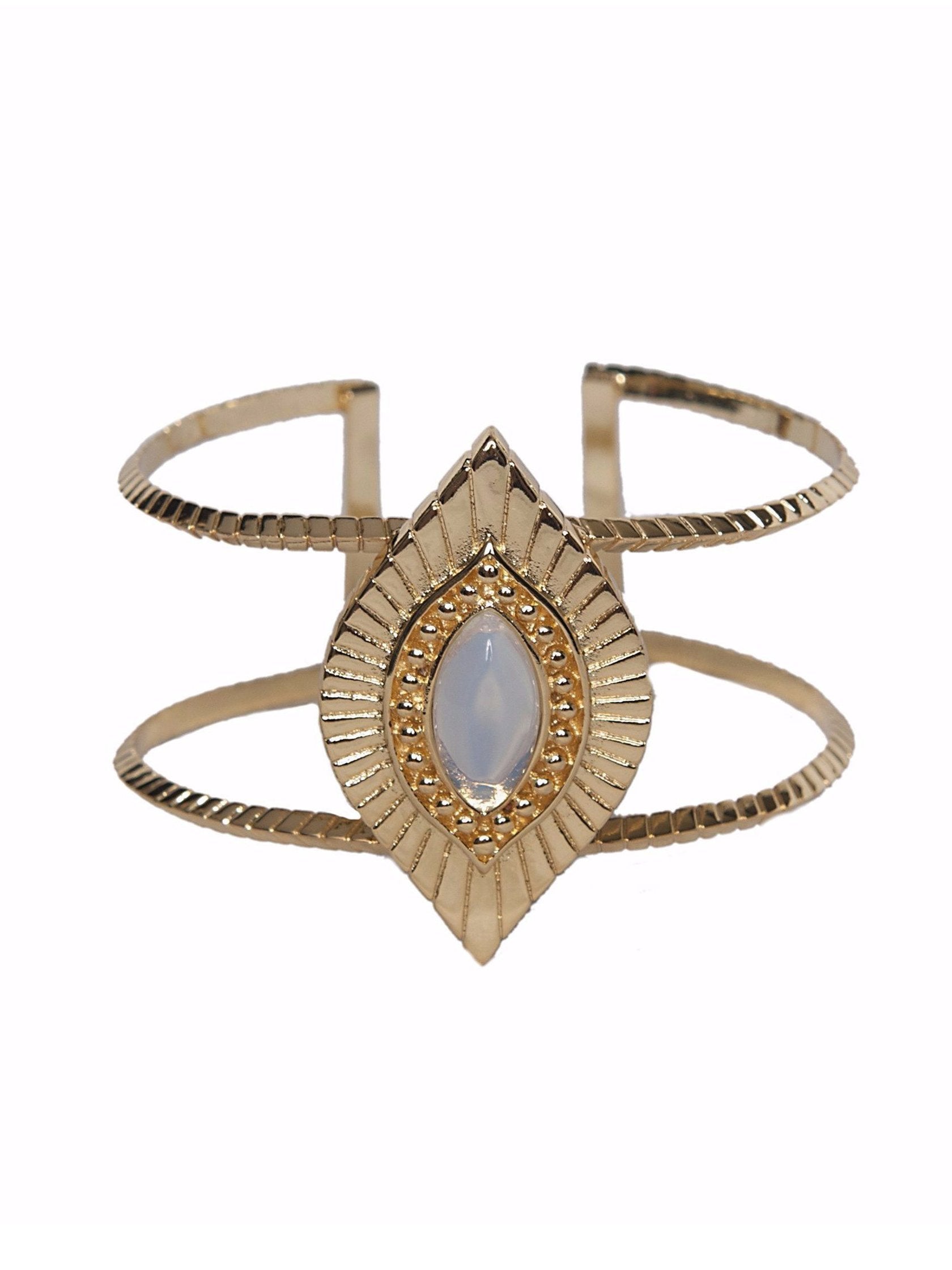 Women outfit in a bracelet rental from Ettika called Sedona Selfie Cuff Opal And Gold