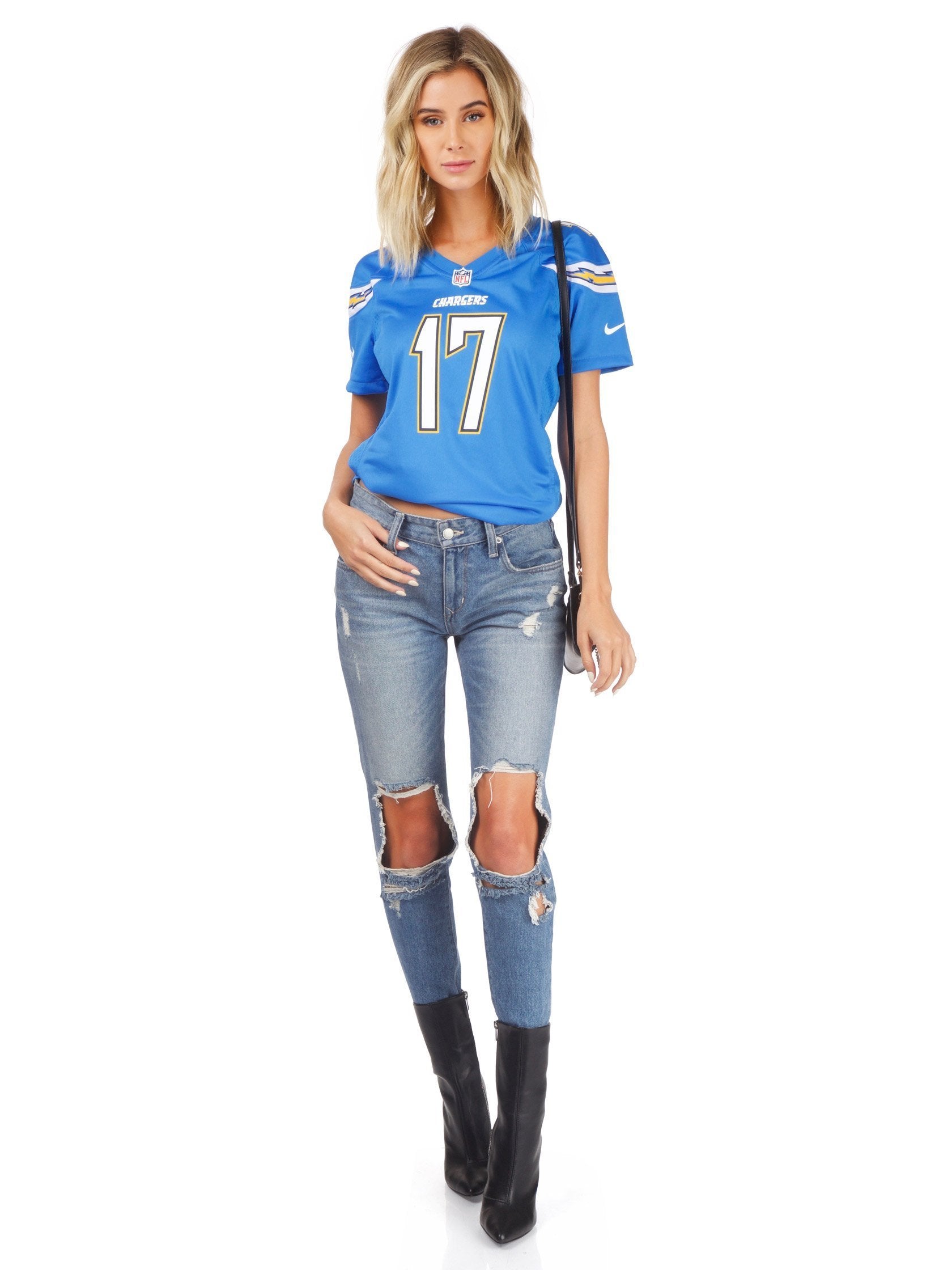 Girl wearing a top rental from FashionPass called La Chargers Jersey