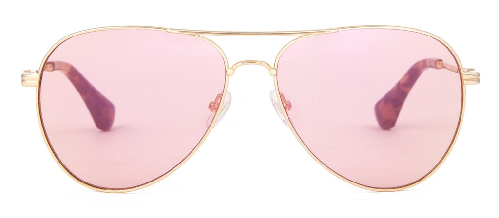 Women wearing a sunglasses rental from Sonix called Melrose 51mm Gradient Cat Eye Sunglasses